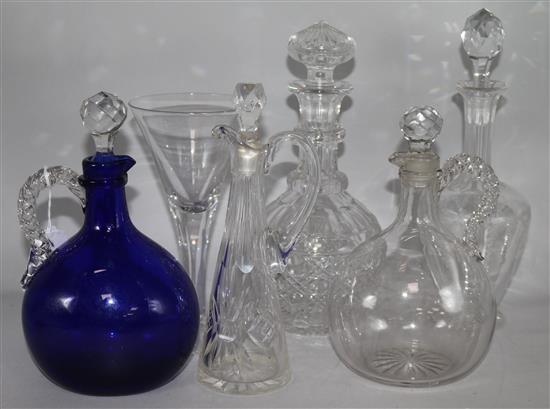 6 items of mixed glassware